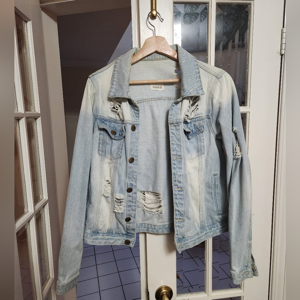 ✨️Mono B Jean Jacket✨️